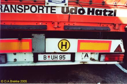 Austria personalised series former style B UH 95.jpg (27 kB)