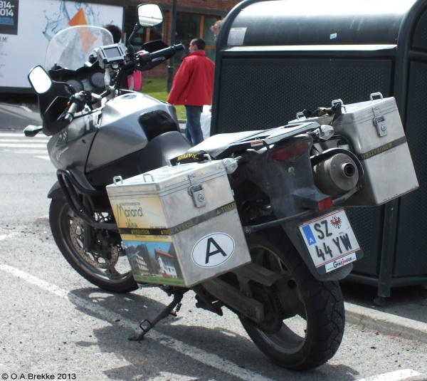 Austria normal series motorcycle SZ 44 YW.jpg (142 kB)