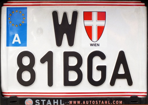 Austria normal series close-up W 81 BGA.jpg (93 kB)