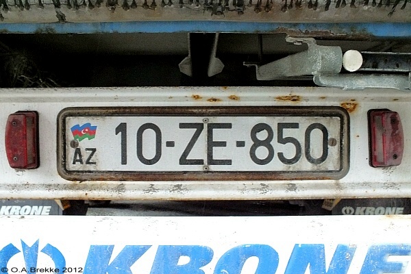 Azerbaijan normal series former style 10-ZE-850.jpg (125 kB)