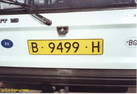 Bulgaria normal series former style B-9499-H.JPG (19 kB)