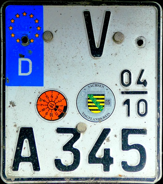 Germany seasonal motorcycle plate close-up V A 345.jpg (217 kB)