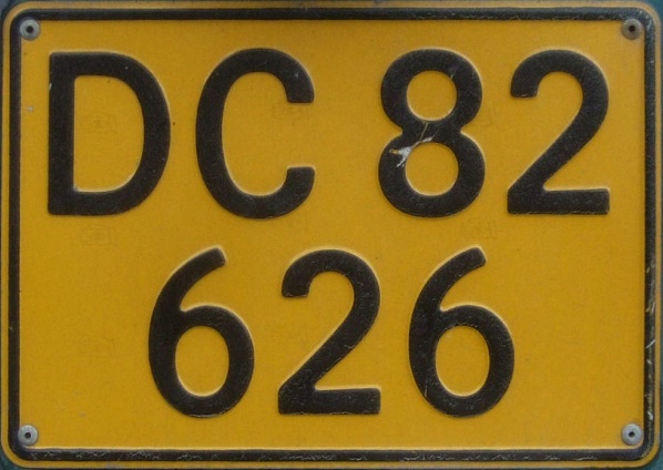 Denmark former commercial series double line rear plate close-up DC 82626.jpg (93 kB)