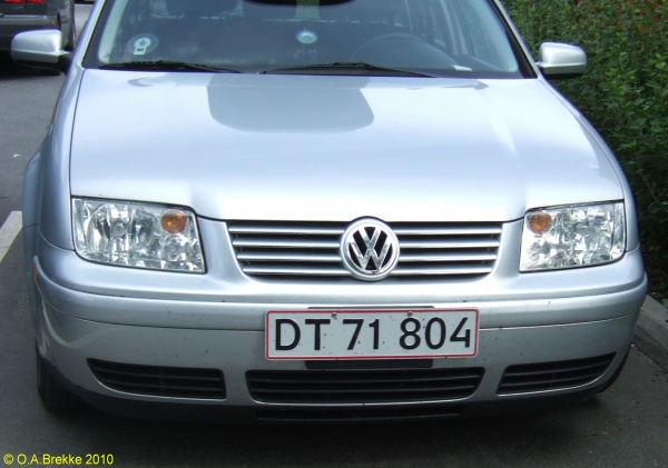Denmark former private car double line rear plate series DT 71804.jpg (91 kB)
