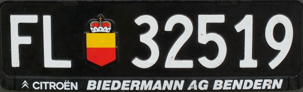 Liechtenstein normal series front plate close-up FL 32519.jpg (50 kB)