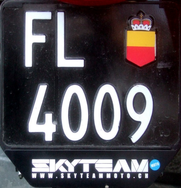 Liechtenstein motorcycle series close-up FL 4009.jpg (134 kB)