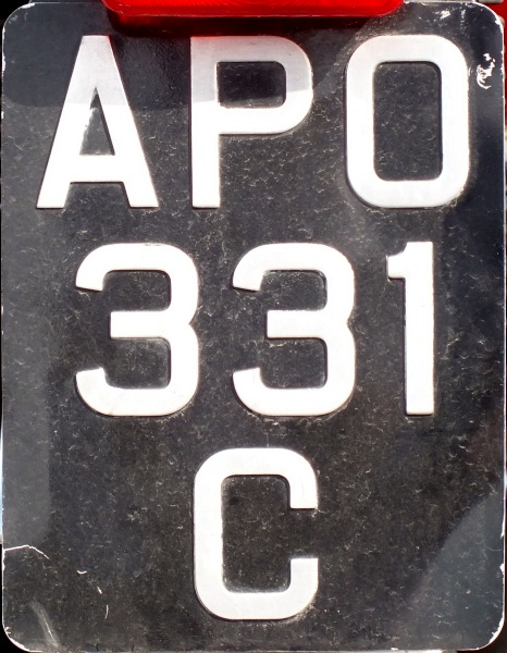 Great Britain former normal series motorcycle close-up APO 331 C.jpg (128 kB)