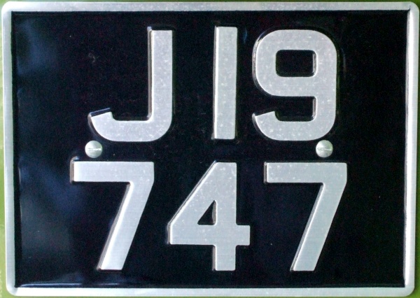 Jersey normal series former style close-up J 19747.jpg (108 kB)