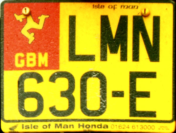 Isle of Man normal series motorcycle close-up LMN-630-E.jpg (104 kB)