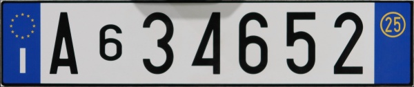 Italy provisional series close-up A6 34652.jpg (43 kB)