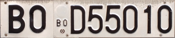 Italy former normal series rear plate close-up BO D55010.jpg (41 kB)