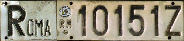 Italy former normal series rear plate close-up ROMA 10151Z.jpg (55 kB)