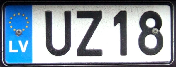 Latvia normal series close-up UZ18.jpg (53 kB)
