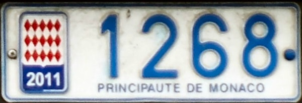Monaco normal series rear plate former style close-up 1268.jpg (50 kB)