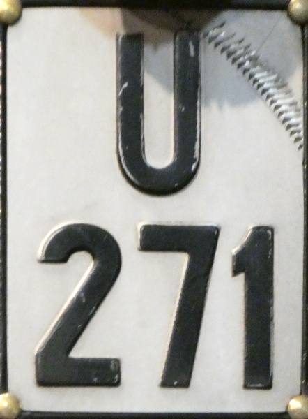 Norway antique vehicle series close-up U-271.jpg (114 kB)