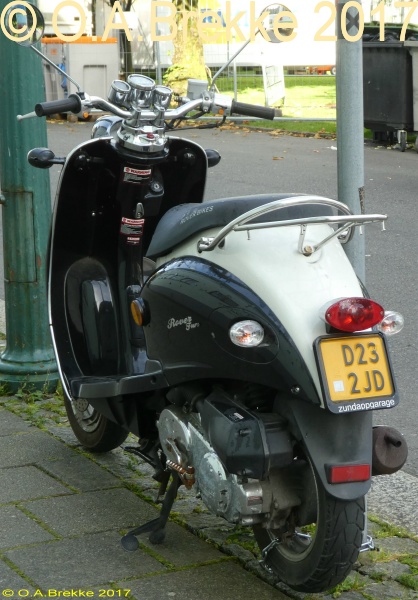 Netherlands former moped series D232JD.jpg (149 kB)