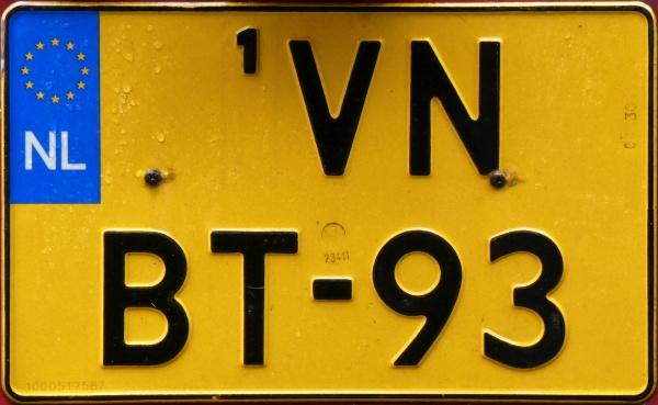 Netherlands replacement plate former light commercial series close-up VN-BT-93.jpg (114 kB)