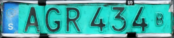Sweden dealer plate series close-up AGR 434 B.jpg (74 kB)