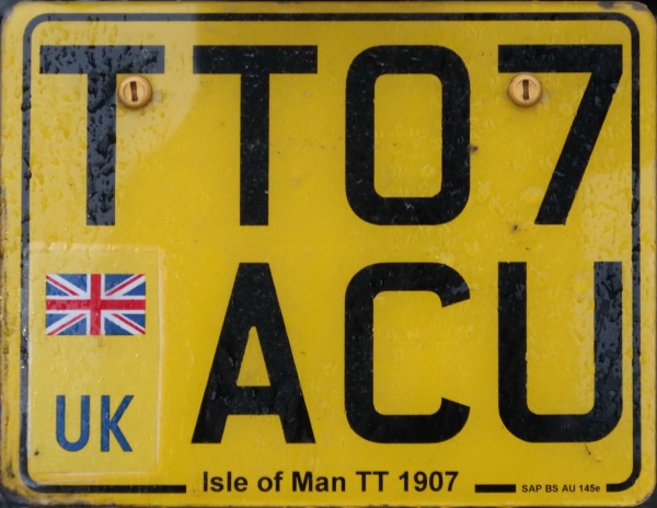 Great Britain personalised series motorcycle close-up TT07 ACU.jpg (123 kB)