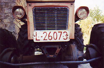Spain former tractor series L-26073.jpg (36 kB)