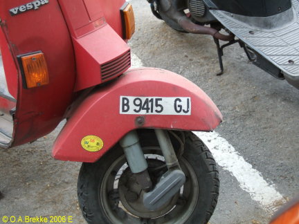 Spain former normal series motorcycle front plate B 9415 GJ.jpg (48 kB)