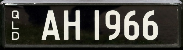Australia Queensland personalised series AH 1966.jpg (51 kB)
