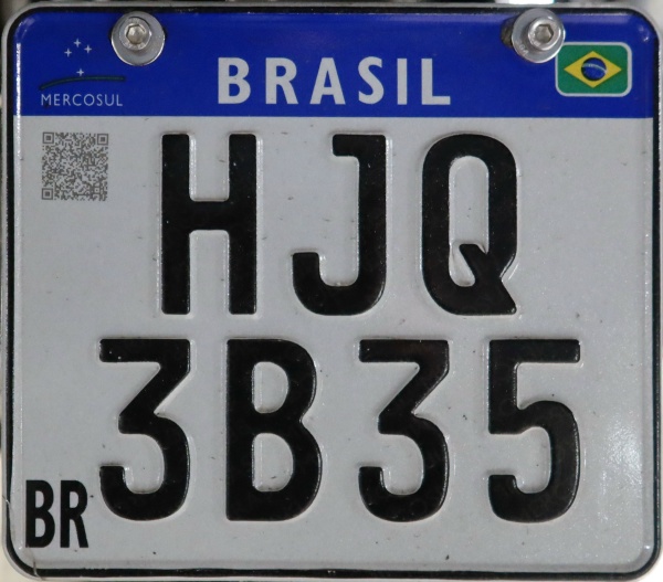 Brazil normal series motorcycle close-up HJQ 3B35.jpg (123 kB)