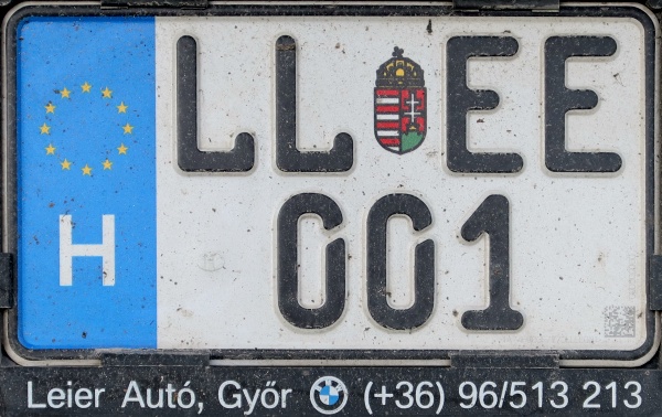 Hungary personalised motorcycle within the normal series close-up LL EE-001.jpg (132 kB)