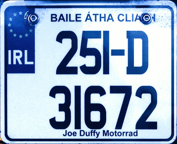 Ireland normal series motorcycle close-up 251-D-31672.jpg (149 kB)