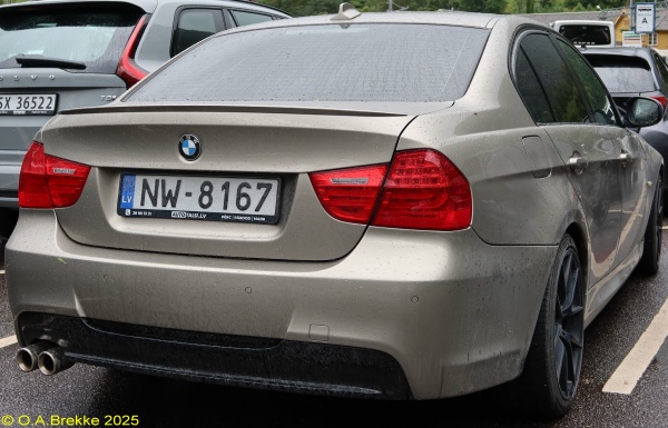 Latvia normal series NW-8167.jpg (116 kB)