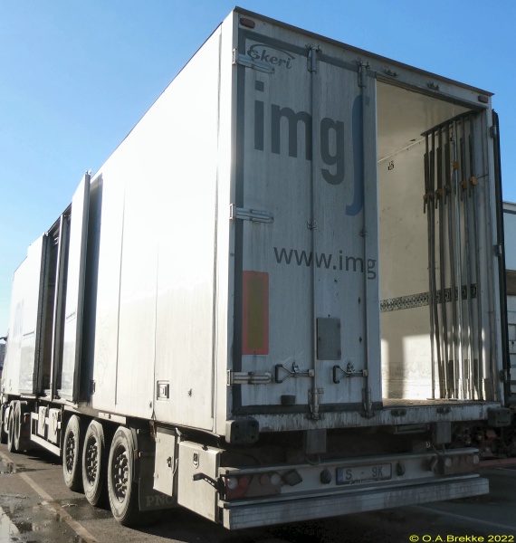 Latvia personalised within the trailer series S-9K.jpg (138 kB)