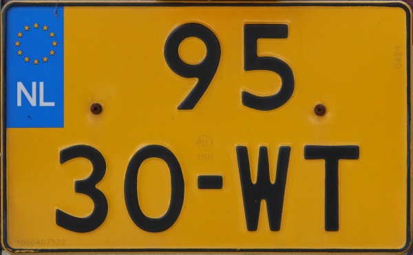 Netherlands former trailer series over 750 kg close-up 95-30-WT.jpg (82 kB)