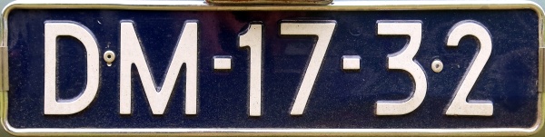 Netherlands pre-1973 car series DM-17-32.jpg (65 kB)