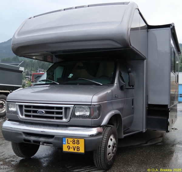 Netherlands former normal series L-889-VB.jpg (133 kB)