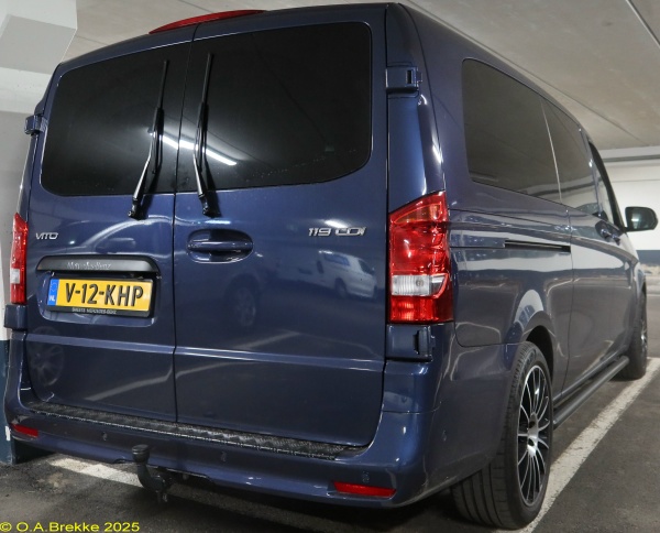 Netherlands light commercial series V-12-KHP.jpg (117 kB)