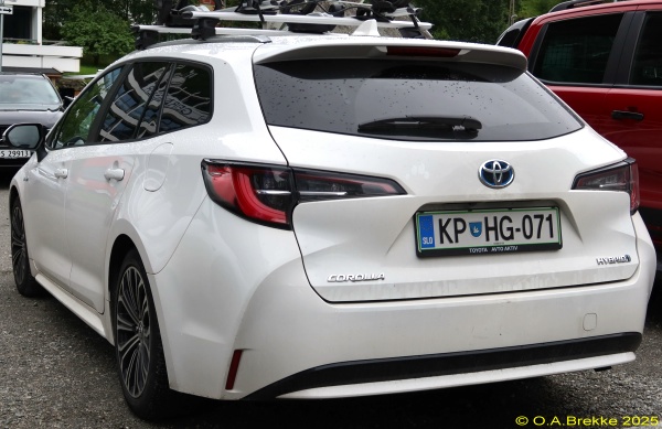 Slovenia normal series KP HG-071.jpg (113 kB)