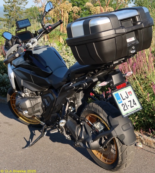 Slovenia motorcycle series LJ 2I-Z4.jpg (218 kB)