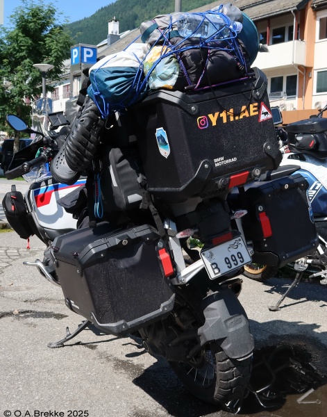 UAE Umm Al Quwain motorcycles series B 999.jpg (174 kB)