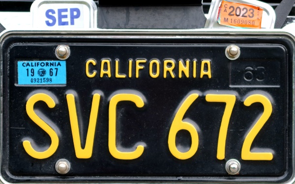 USA California former normal series YOM plate SVC 672.jpg (122 kB)
